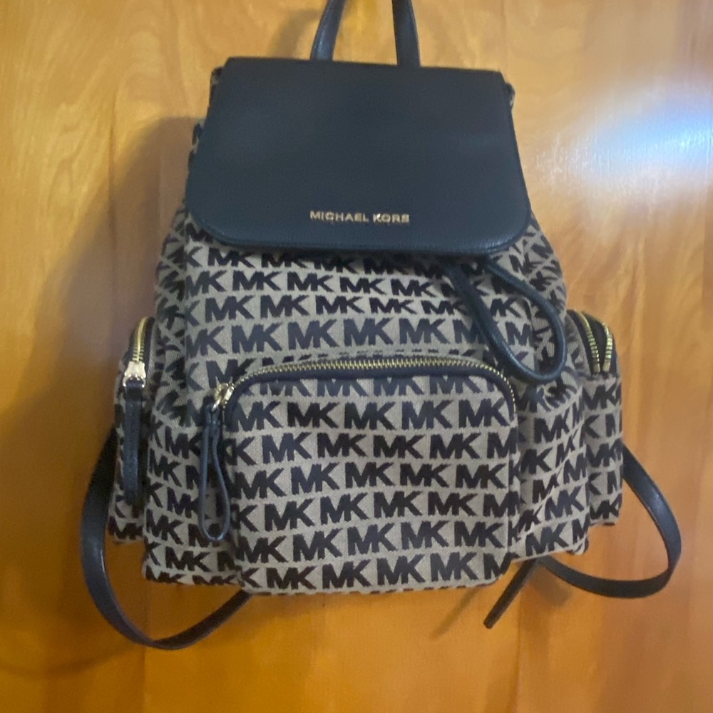 Backpack bag/handbag NWOT